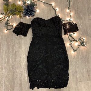 Black lace off the shoulder sleeves dress